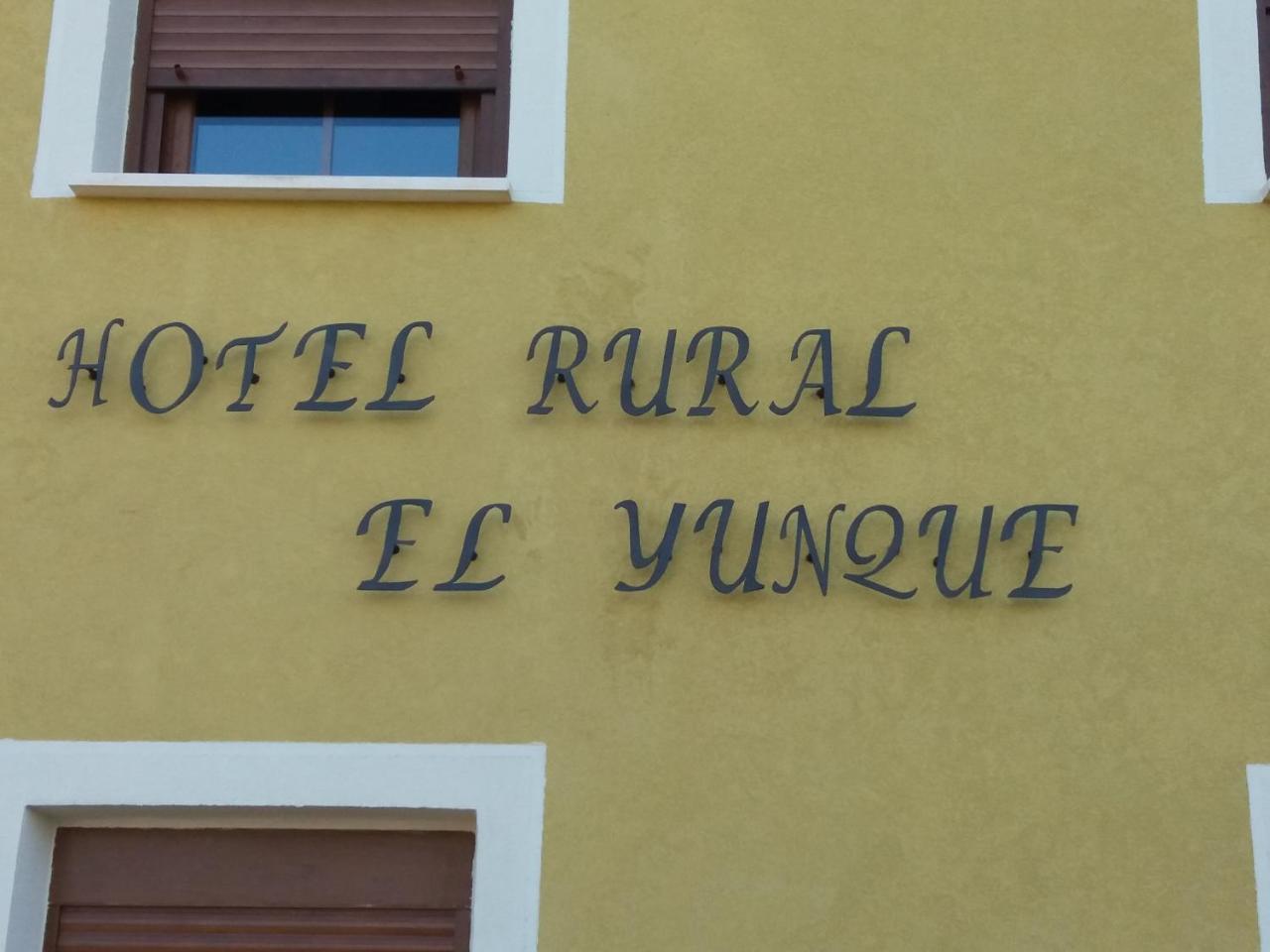Hotel Rural El Yunque Santibanez de la Pena Exterior foto